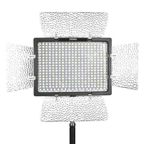 Yongnuo YN300IV LED RGB Panel - 1